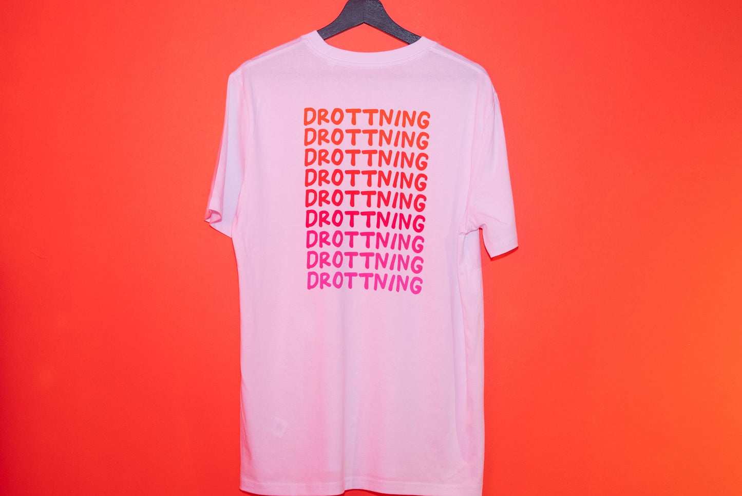 Drottningar – Stuttermabolur 01