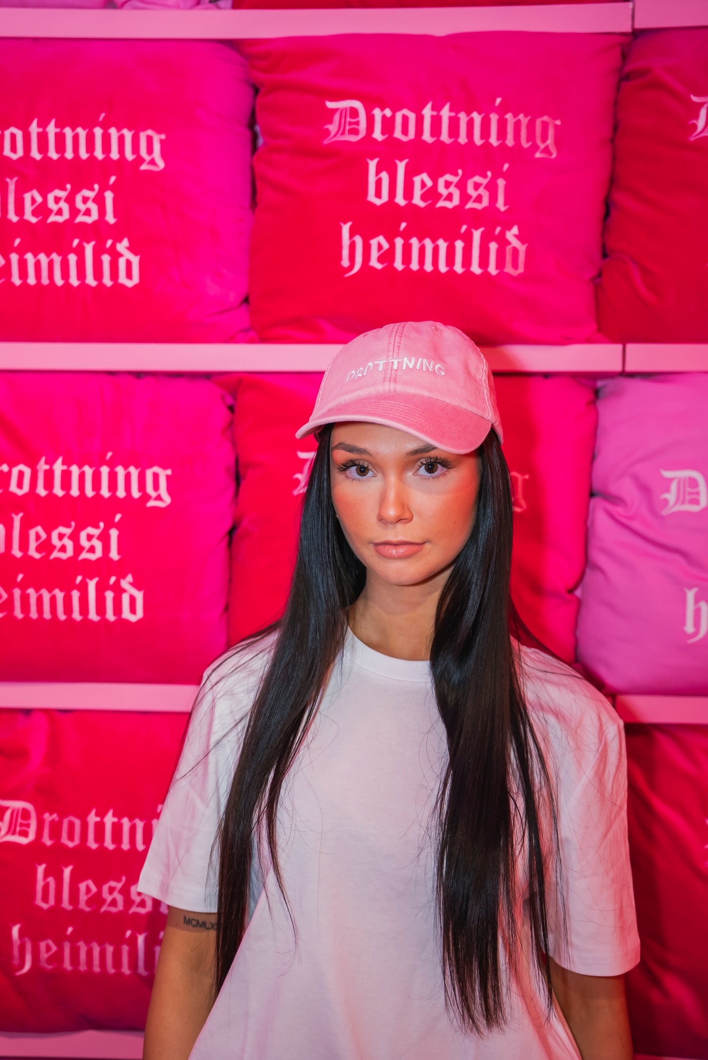 Drottningar – Derhufa Hvit